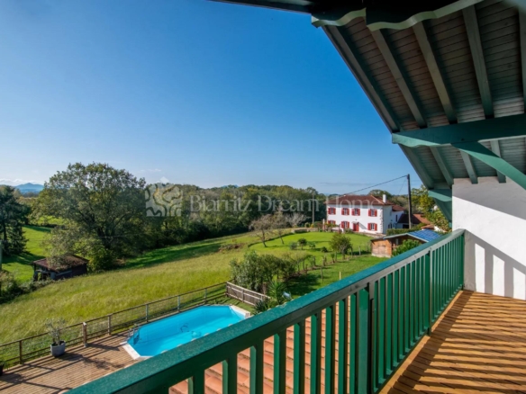 Belle Maison Familiale au Calme à Villefranque