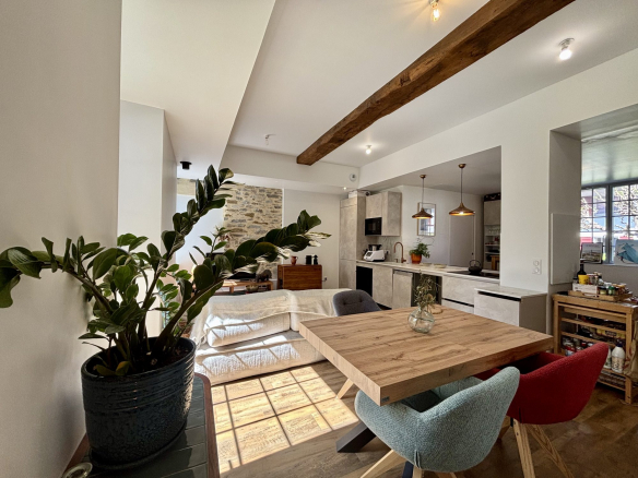 USTARITZ – Duplex de charme avec jardin